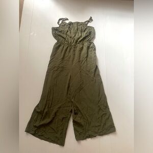 Gap, size small, army green